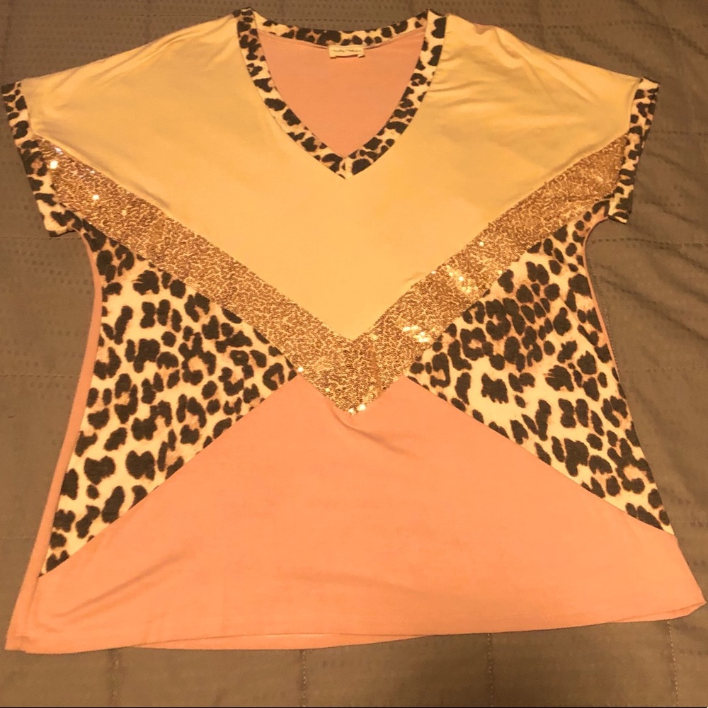 Lovely Melody Short Sleeve Blouse